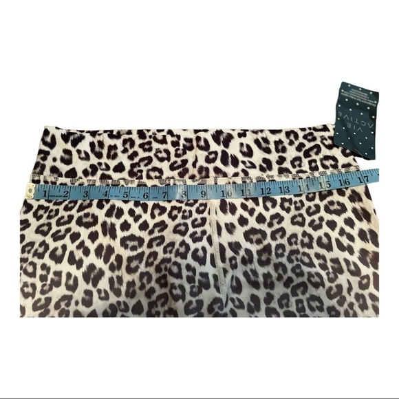 Vie activewear ROCKELL WHITE OMBRE LEGGINGS 7/8, WHITE LEOPARD - Picture 11 of 16